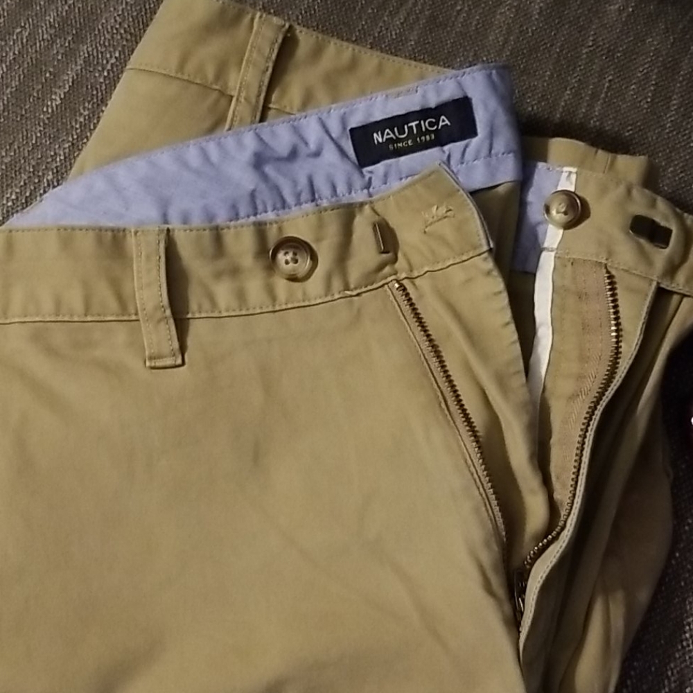Nautica beacon tailored fit khakis pants 34 × 32